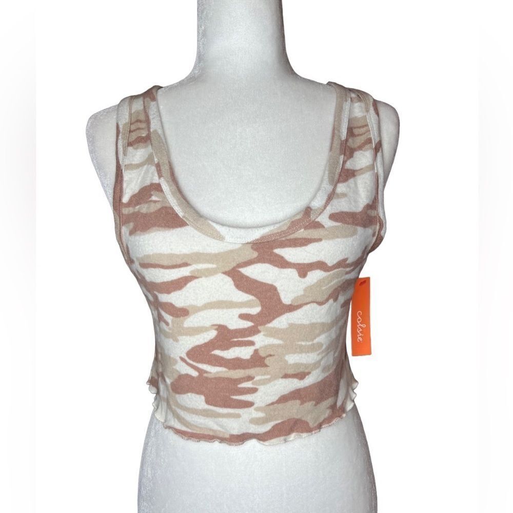 NWT Colsie camo crop tank size medium